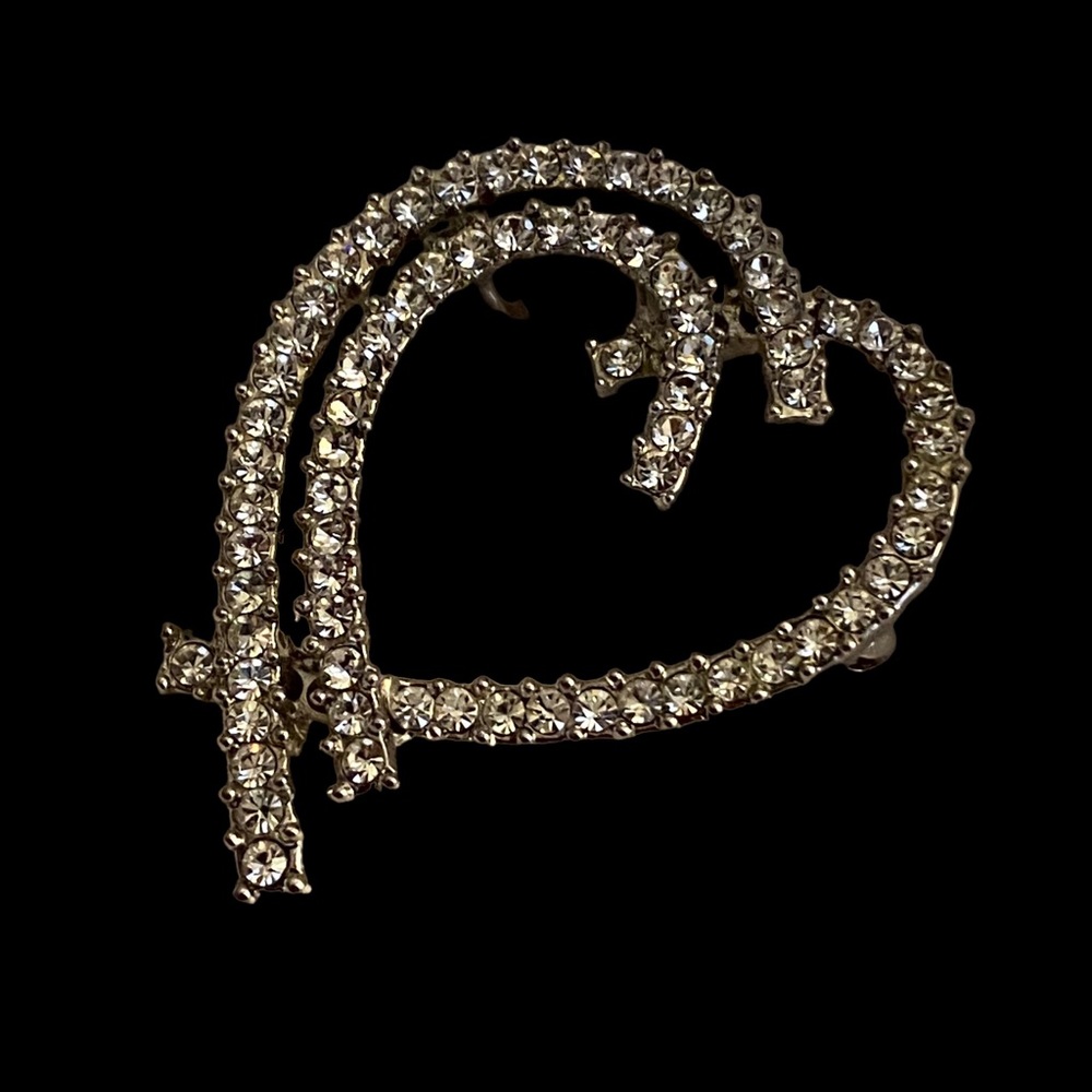 🌹🌹Beautiful Modernist Design Clear Rhinestone Heart Brooch Pin